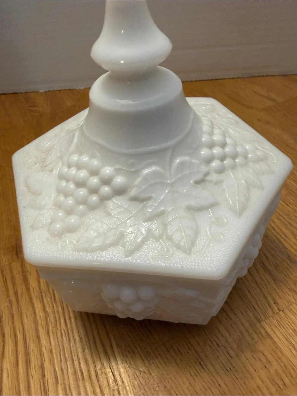 Hexagonal White Ceramic Trinket Dish with Embossed Monogram